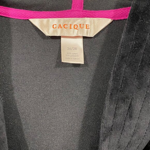 Cacique Womens Fabulous Black Plush Robe With Hood & Belted Waist Size 26/28 NWT - Picture 5 of 7